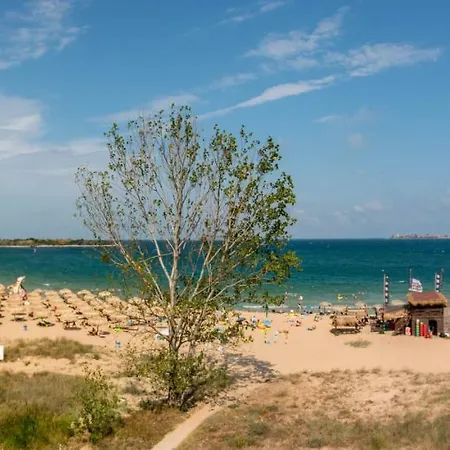 Ξενοδοχείο Royal Beach 3*